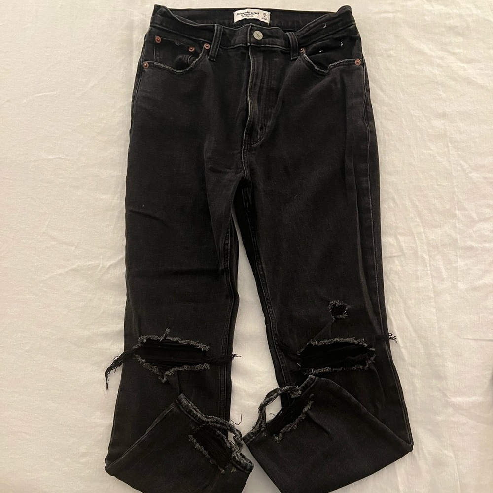 Abercrombie Ultra High Rise Ankle Straight